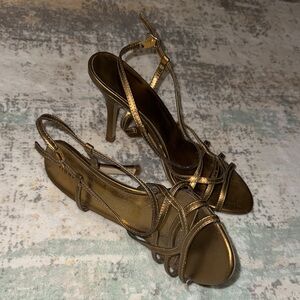 FIONI Clothing Metallic Bronze Heels